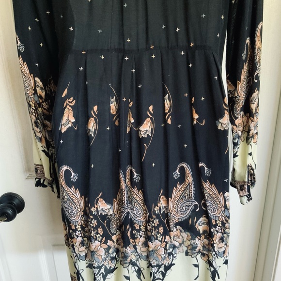 FREE PEOPLE..dress - Picture 8 of 10